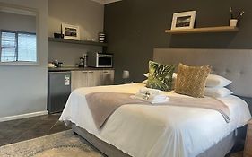 Luxury Suites On Santorini